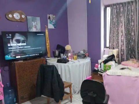 4 Ambienes al contrafrente con balcon corrido