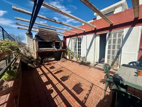 CASA 3 AMB CON TERRAZA TALLER Y LOCAL BECCAR