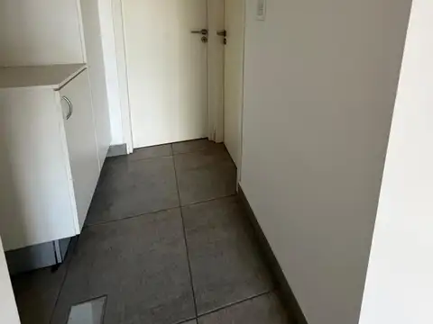 Alquilo Depto 1 Dor.Con Cochera .Aristobulo del Valle 300 .Comision paga Propietario