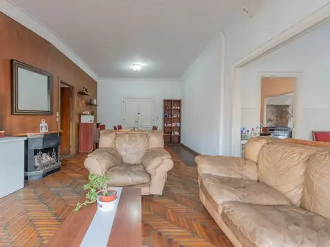 Depto Tipo Casa en Venta 56 años