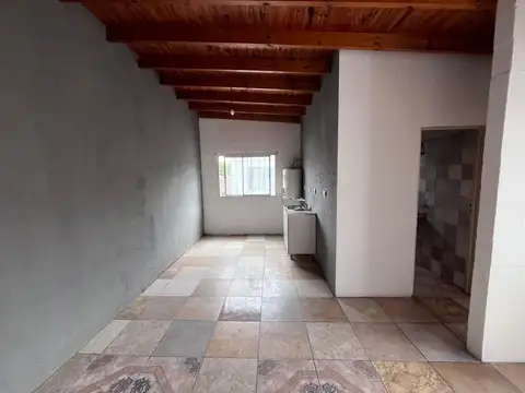 Depto Tipo Casa en Alquiler de 1 dormitorio