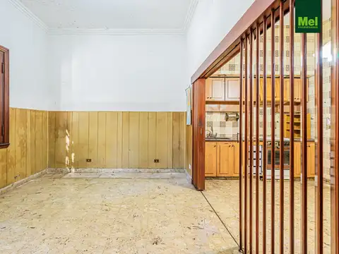 Casa 4 ambientes con 2 baños