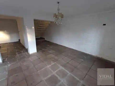 Casa en Venta con 1 cochera