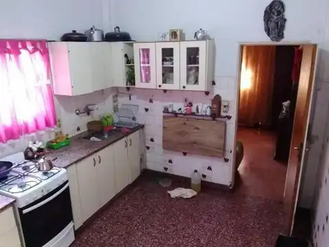Casa 3 ambientes con 2 baños