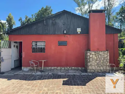 Casa en venta - 2 Dormitorios 2 Baños - Cochera - 1.600 - La Lonja