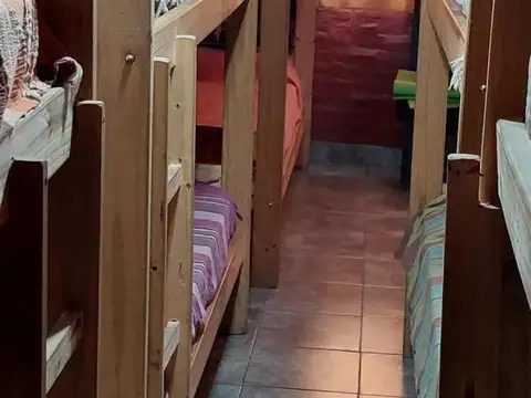 Ramos Mejía 2924 E/ El Chingolo y El Gorrión