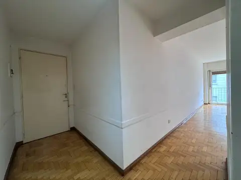 Sarmiento 1700, Piso 5