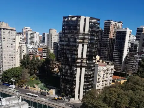 ALQ. 2  AMB. LUMINOSO E IMPECABLE.