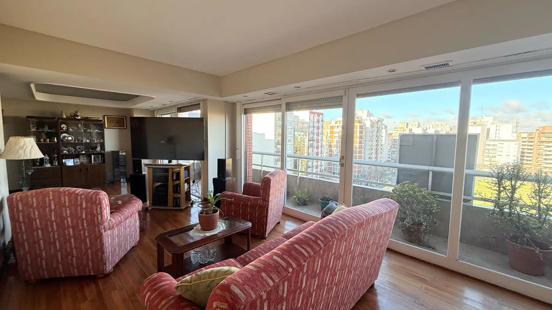 Departamento 4 amb, 165m² con balcón y hermosa vista — Plaza Mitre
