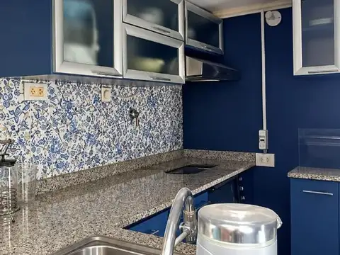 Depto Tipo Casa en Venta 70 años