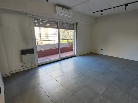 Depto Tipo Casa en Alquiler en Villa Pueyrredón, $ 1.300.000