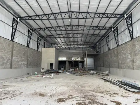 Galpon en Venta 16  mts Fondo