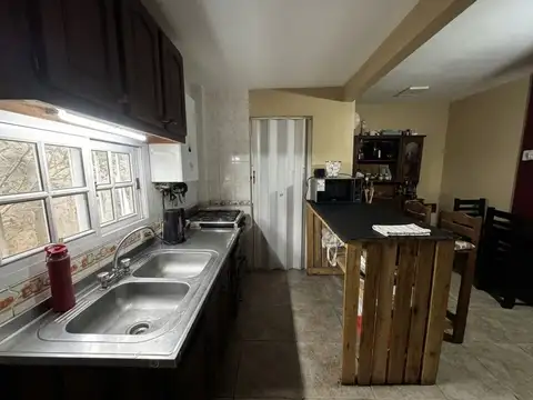 Casa 4 ambientes con 1 baño