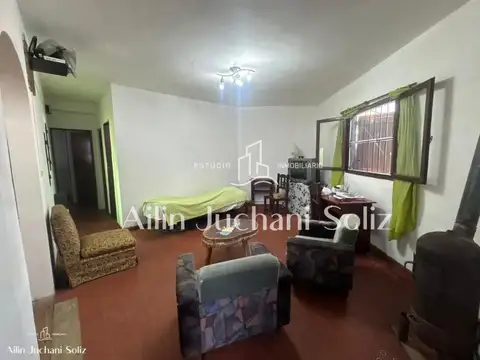 Casa 3 ambientes con 1 baño