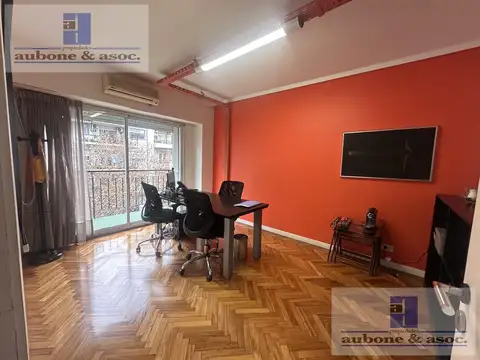 Oficina o Consultorio en impecable estado totalmente equipada.