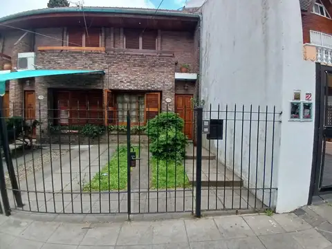 Duplex 3 Ambientes con cochera.
