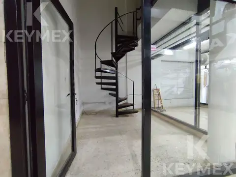 ALQUILER LOCAL COMERCIAL EN 8 E/ 49 Y 50 - GAL. MONTECARLO - Microcentro - LA PLATA