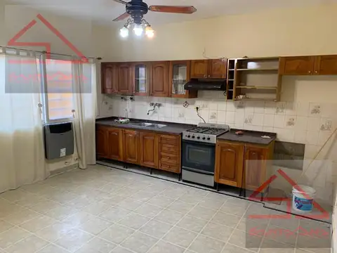 Depto Tipo Casa 2 ambientes con 1 baño