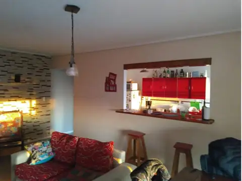 Departamento 4 ambientes con 2 baños