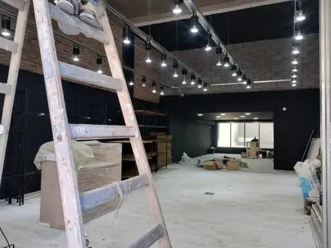 Local en Venta en Villa Urquiza, USD 360.000