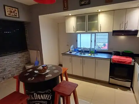 Depto Tipo Casa en Venta en Lomas del Mirador, USD 85.000