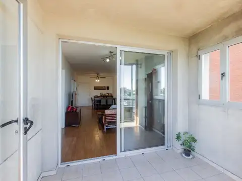 Departamento 4 ambientes con 2 baños