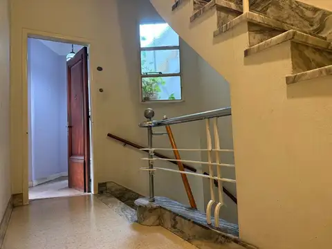 Depto Tipo Casa en Alquiler de 3 ambientes