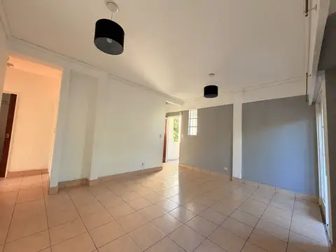 Almafuerte 1800, Piso 1