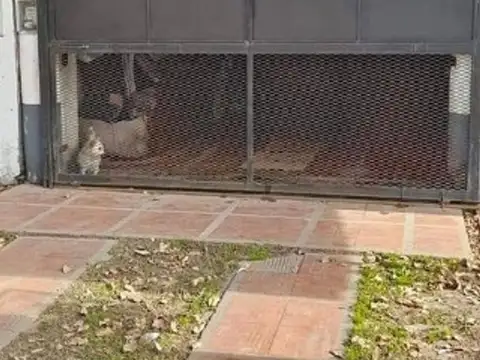 Casa en Venta con 4 cocheras