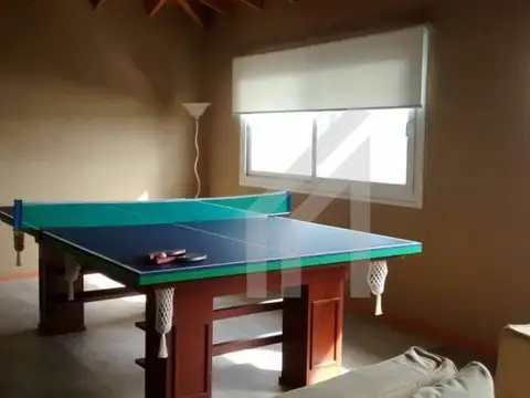 Casa en Alquiler Temporal en El Cantón - Barrio Golf, USD 3.000