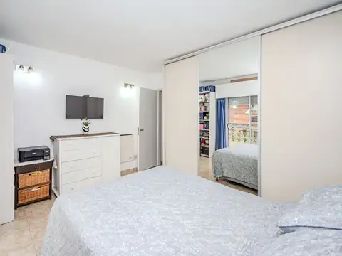 Depto Tipo Casa en Venta 26 años