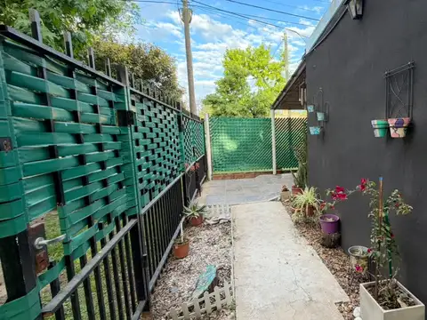 Casa 4 ambientes con 1 baño