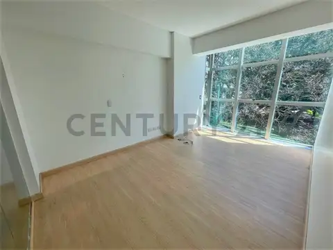 Oficina en Alquiler 2025 años