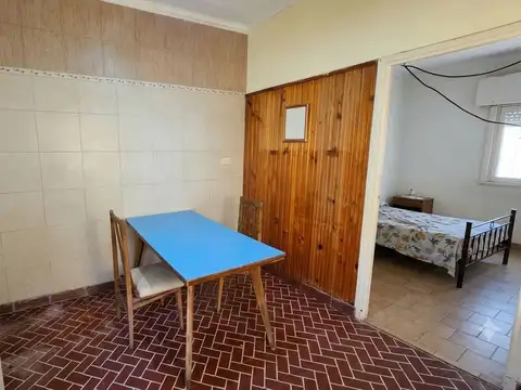 Depto Tipo Casa en Alquiler de 2 dormitorios