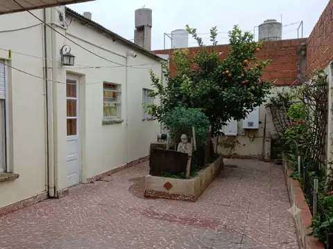 Depto Tipo Casa en Alquiler de 3 ambientes
