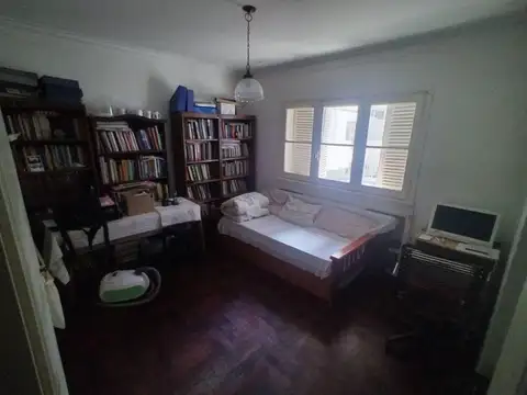 Casa sólida y amplia