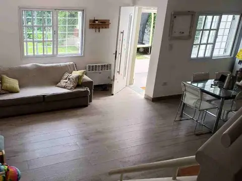Depto Tipo Casa en Venta de 4 ambientes