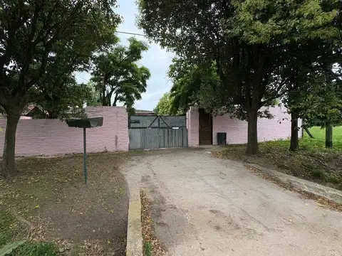 Casa 4 amb venta lujan Olivera quinta oportunidad