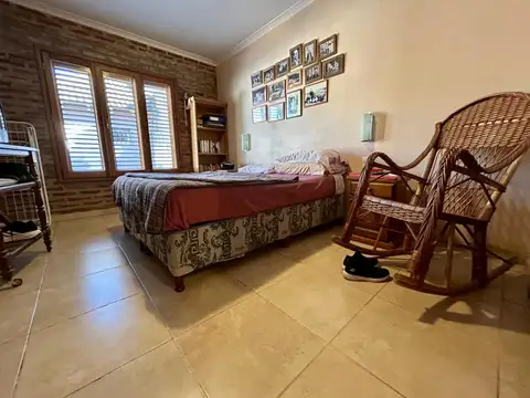 VENTA - CASA EN BARRIO ESCRIBANO