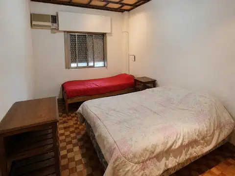 Venta de casa 4 ambientes en Villa Ballester