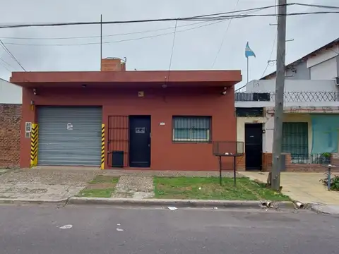 GALPON O DEPOSITO EN LOTE PROPIO ZONA INDUSTRIAL