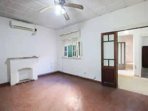 VENTA PH 4 AMBIENTES CON PATIO - LOMAS DE ZAMORA