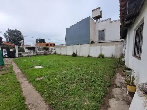VENTA LOTE 599m2 CON CASA 4 AMB EN SAN MIGUEL