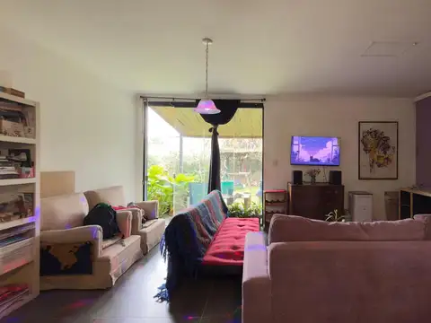 CASA EN VENTA ARTURO SEGUI 2 DORMITORIOS