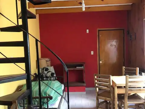 Depto Tipo Casa en Venta de 3 ambientes
