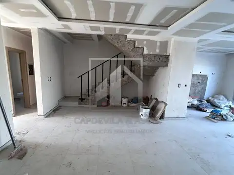 Casa 4 ambientes con 3 baños