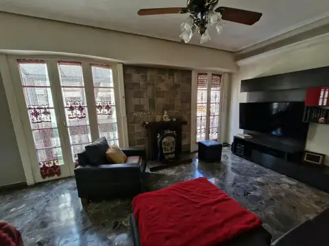 Depto Tipo Casa en Venta de 4 ambientes
