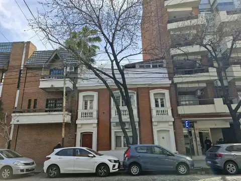 Depto Tipo Casa en Venta en Parque Rivadavia, USD 250.000