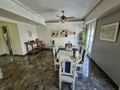 Depto Tipo Casa en Venta 40 años