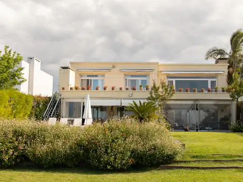 Casa en Venta de 5 dormitorios